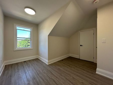 For Lease - 624 Christie Street Unit# 2, Toronto, Ontario - Photo 2