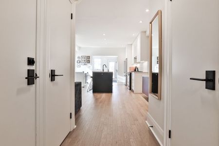 For Lease - 98 Hampton Avenue, Toronto, Ontario - Photo 5