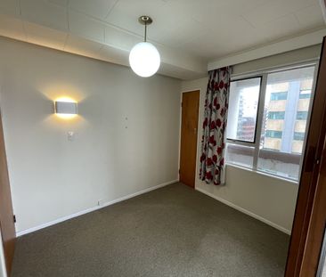 Prime location - first week free rent! - Photo 6