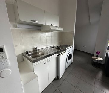 Location Appartement 1 pièce 33m² - Photo 6