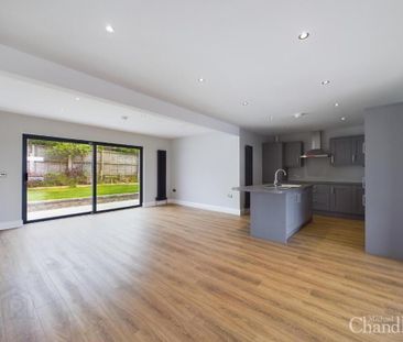 12 Glennor Crescent, Carryduff, Belfast, BT8 8HW - Photo 1
