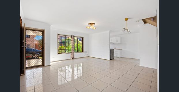 Extra Large Townhouse In Peaceful Location !! - Photo 1