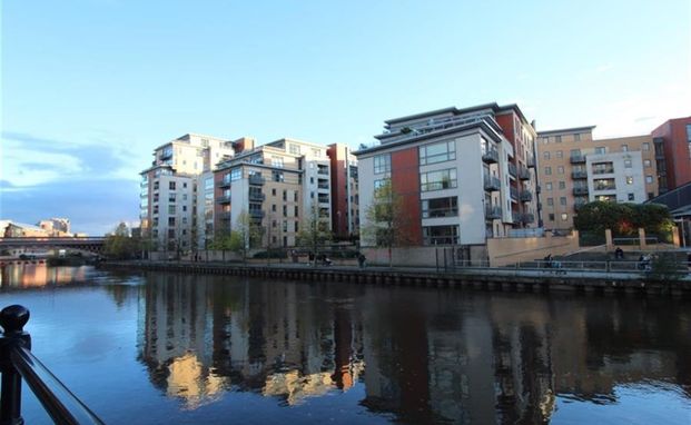 Regents Quay, Bowman Lane, Leeds - Photo 1