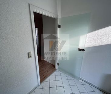 Untermhaus! Einbauküche! Modernisierte Singlewohnung mit schicken Bad! - Photo 5