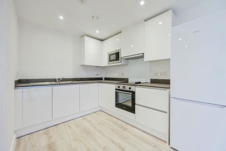 28 Dalton House - Photo 5