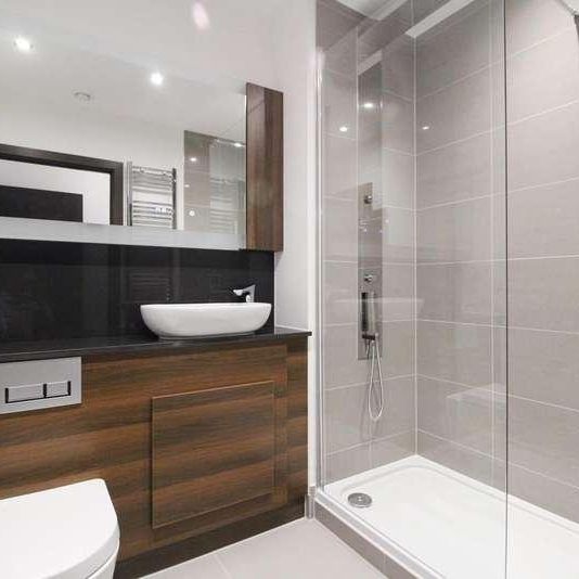 Riverside View, Berkeley Avenue, Reading, RG1 - Photo 1