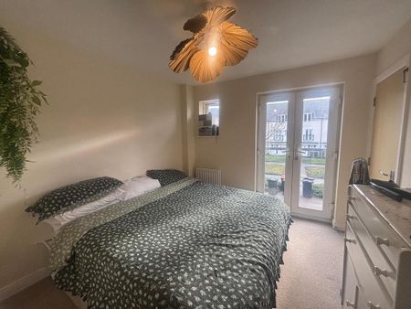 4 bedroom terraced house to rent - Photo 3