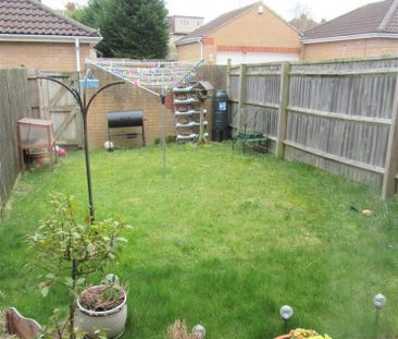 2 bedroom terraced house to rent - Photo 2