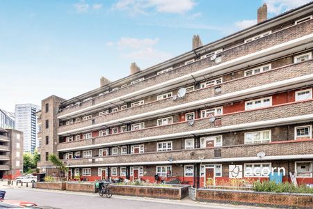Flat to rent - Falmouth Road, London, SE1 - Photo 3