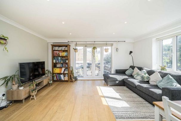 2 bedroom flat to rent - Photo 1