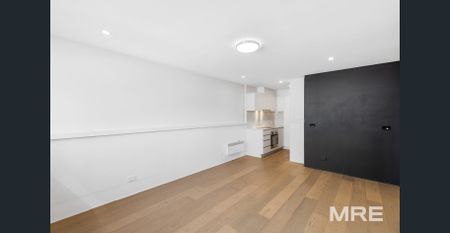 The perfect city living opportunity - Photo 2