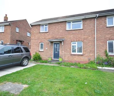 3 bedroom semi-detached house to rent - Photo 3