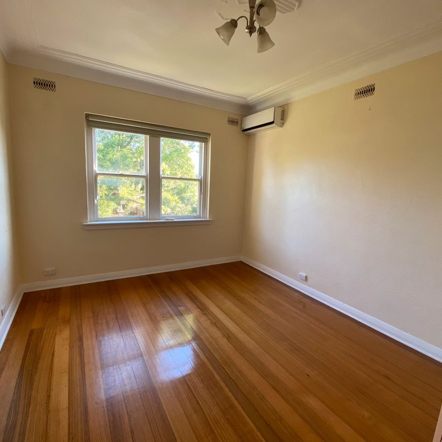 4/15 Rix Street, Glen Iris - Photo 1
