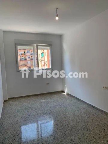 Piso en alquiler en Calle del Ebro - Foto 4