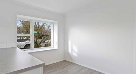 Spacious family home - Photo 5