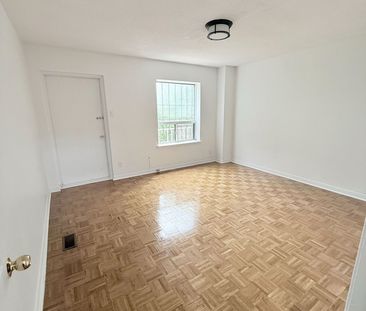 For Lease - 1547 O'connor Drive Unit# A, Toronto, Ontario - Photo 3