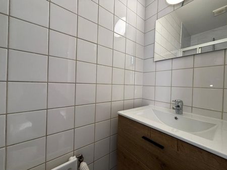 Saint-Gilles - Appartement 1ch +/- 50m² ent. rénové - Saint-gilles - Foto 4