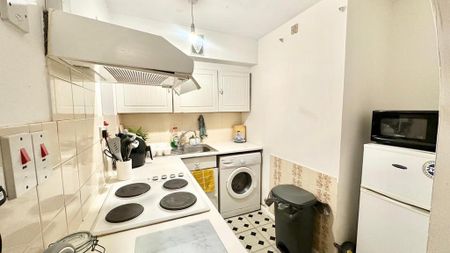 Studio to rent - Photo 4