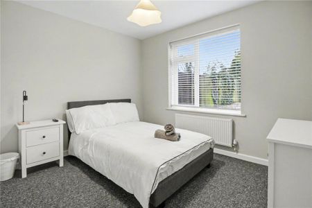 5 bedroom terraced house to rent - Photo 4
