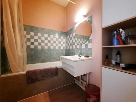 APPARTEMENT T3 57M - Photo 5