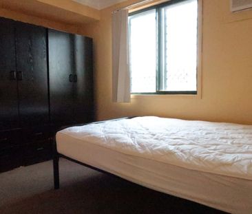 3-Bedroom Ground Floor Apartment - Photo 5