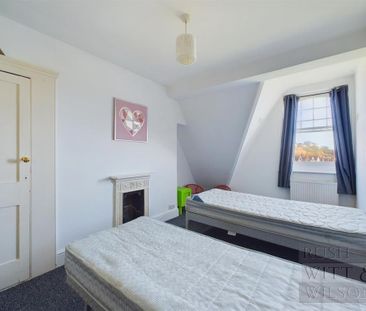 4 bedroom apartment to rent - Photo 6