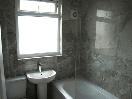 Wealdstone, HA3 - Photo 3