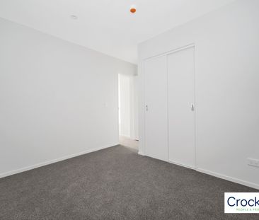 Modern Parkside Living in Central Te Atatū South – Brand-New Apartment - Photo 3