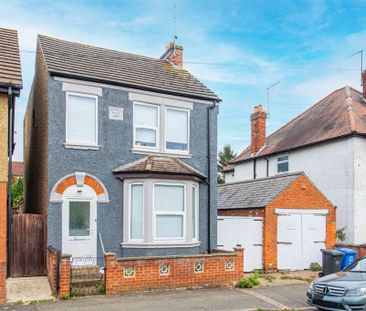 1 bed Room To Let - Photo 3