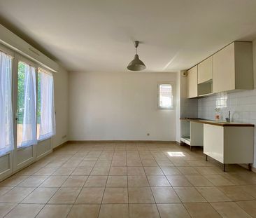 Location Appartement 2 pièces 37m² - Photo 2