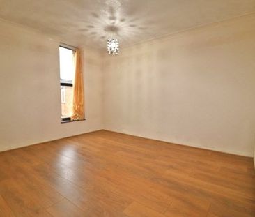 Iris Mews, Property for rent - Photo 4