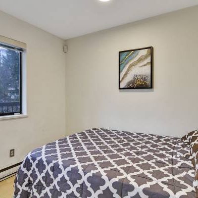 Available May 1st-Pet Friendly Furnished 3 Bedroom @1405 Haro St. - Photo 4