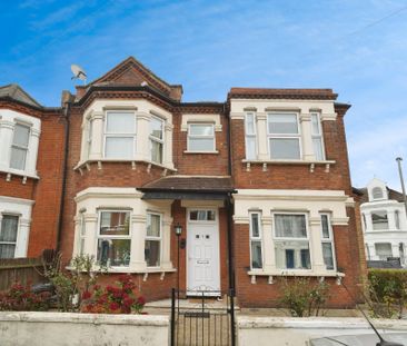 3 bed terrace house, SW12 - Photo 6