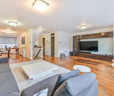 4 bedroom flat to rent - Photo 1