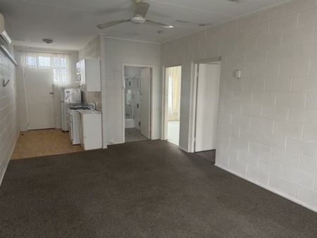 6/133 Eyre Street, North Ward - Photo 4