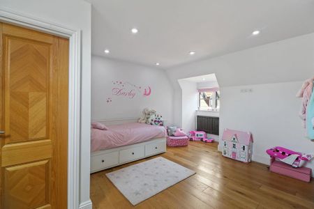 4 bedroom detached house to rent - Photo 4