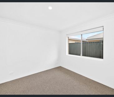 Gorgeous new home with Park view - Photo 4