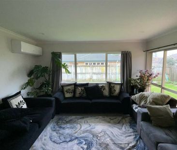 Spacious 4-Bedroom Brick & Tile Home - Photo 2