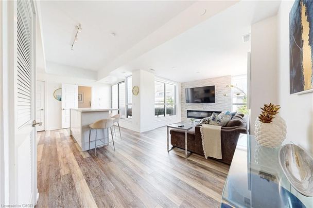 For Lease - 233 Broward Way Unit# 10, Innisfil, Ontario - Photo 1