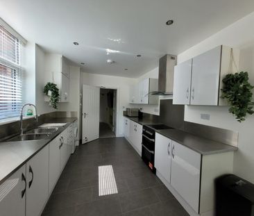 6 Bedrooms, 11 St George’s Road – Student Accommodation Coventry - Photo 5