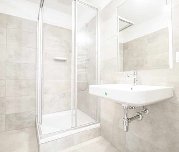 Erstbezug nach Sanierung: Schöne 2 Zimmer-Wohnung mit Loggia und To... - Foto 6