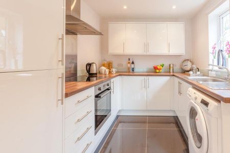 1 bedroom flat to rent - Photo 3