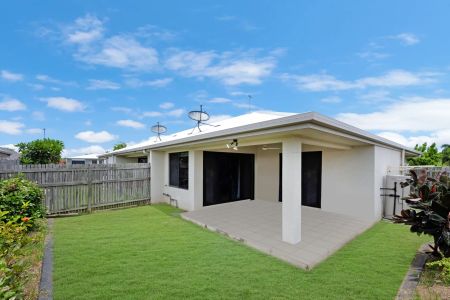 Private, Roomy Duplex Unit - Photo 4