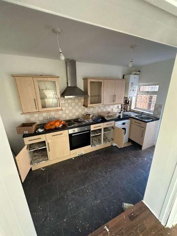 |ref: |, Waverley Road, Southampton, SO15 - Photo 3