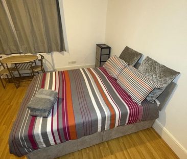 Room in a Shared House, Ellison Road, SW16 - Photo 2
