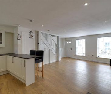 2 bedroom end of terrace house to rent - Photo 1