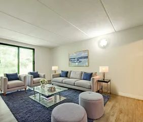 1 room apartment of 53m² in Montreal - Photo 2