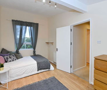 5 Bed House, Roman Way, London N7 - Photo 3