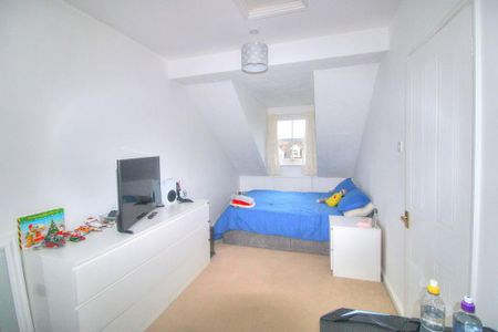 3 bedroom link detached house to rent - Photo 3