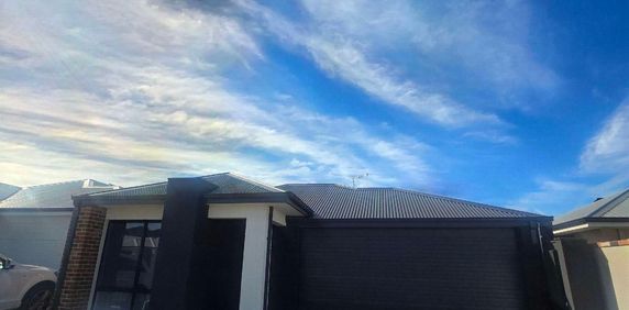 Ellenbrook - Photo 2